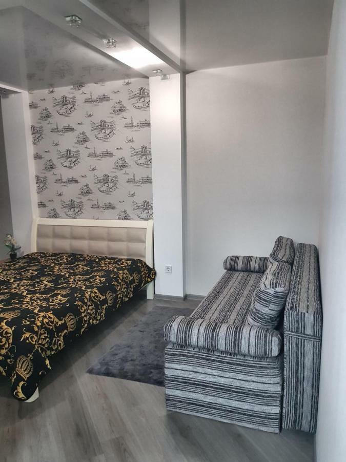 Стильные Аппартаменты На Новых Домах Kharkov Ngoại thất bức ảnh